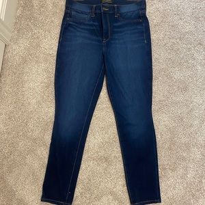 Banana Republic Super Stretch Legging Fit Jean